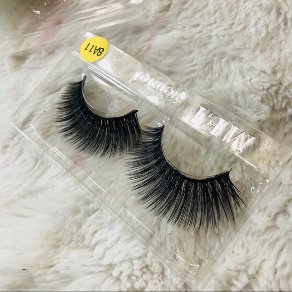 Eyelashes - Picture 7 of 8